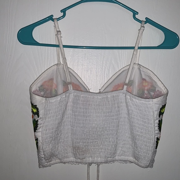 Sadie & Sage Floral Embroidered Crop Top, adjustable spaghetti strap - Picture 5 of 10